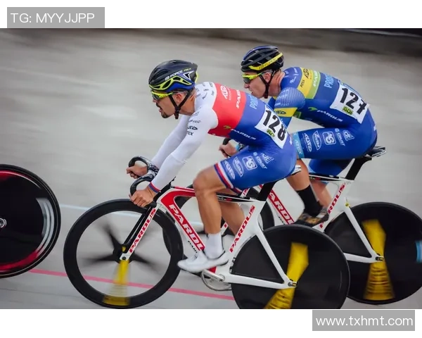 从绿茵巨星到战术大师浅析球员华丽转身执教之路