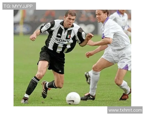 足球历史十大球星排名及其影响力分析与回顾